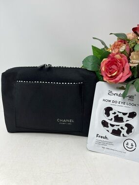 CHANEL PARFUMS ZIPPER COSMETIC POUCH BLACK WITH WHITE TRIM BONUS CRÈME SHOP EYE